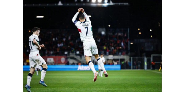 Cristiano Ronaldo lidera a seleção de Portugal na vitória fácil sobre o Liechtenstein